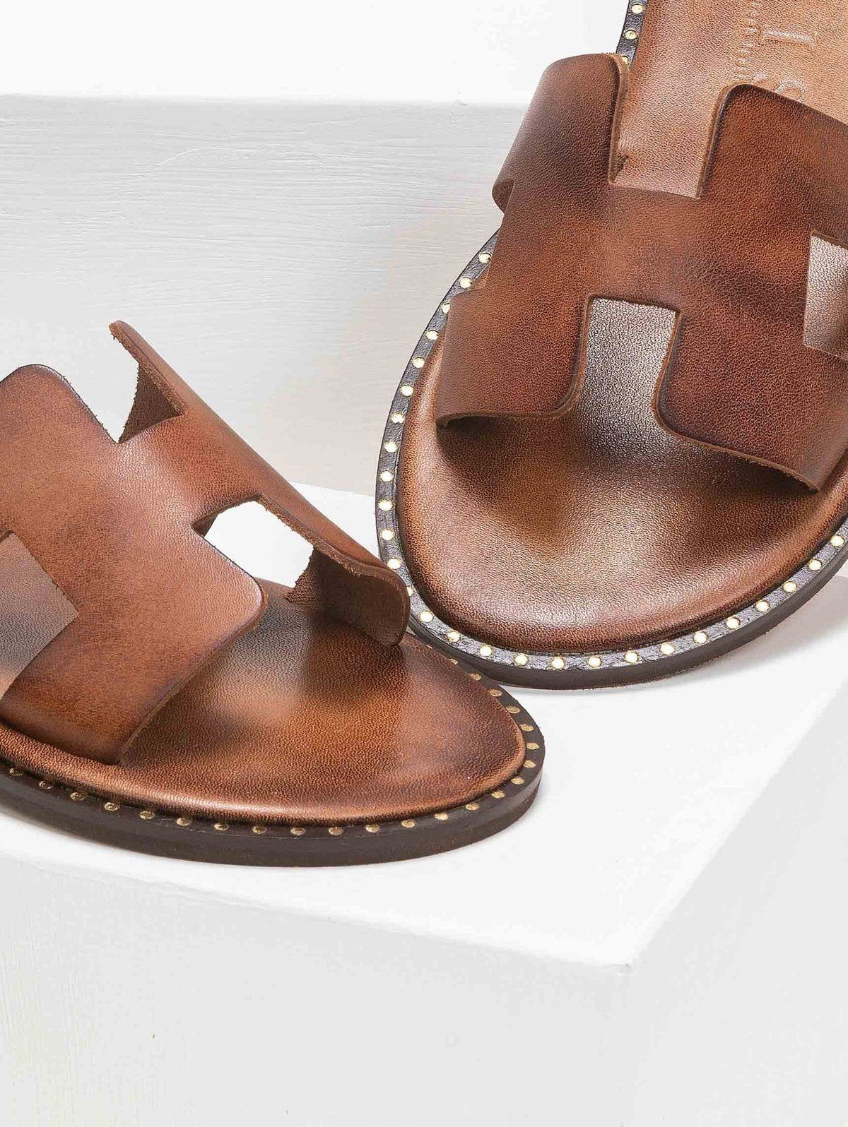 Σανδάλια δερμάτινα με ανοίγματα Iris Sandals - Καφέ - thefashionproject.gr - IRIS