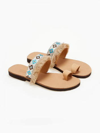 Σανδάλια δερμάτινα με boho φάσα και κρόσσια Estil - Φυσικό - thefashionproject.gr - Estil