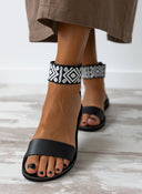 Σανδάλια δερμάτινα με boho μπαρέτα Estil - Μαύρο - thefashionproject.gr - Estil