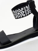 Σανδάλια δερμάτινα με boho μπαρέτα Estil - Μαύρο - thefashionproject.gr - Estil