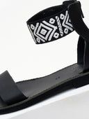 Σανδάλια δερμάτινα με boho μπαρέτα Estil - Μαύρο - thefashionproject.gr - Estil