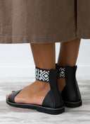 Σανδάλια δερμάτινα με boho μπαρέτα Estil - Μαύρο - thefashionproject.gr - Estil