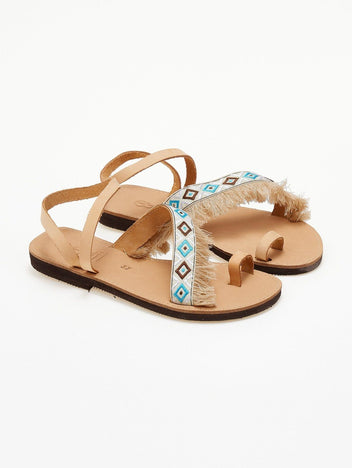 Σανδάλια δερμάτινα με boho τρέσα Estil - Φυσικό - thefashionproject.gr - Estil