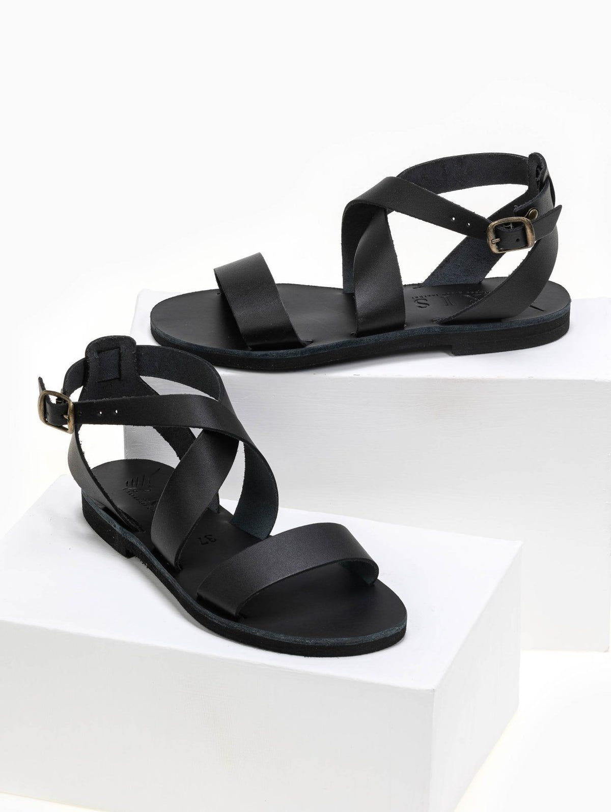 Σανδάλια δερμάτινα με crossover μπαρέτα Iris Sandals - Μαύρο - thefashionproject.gr - IRIS