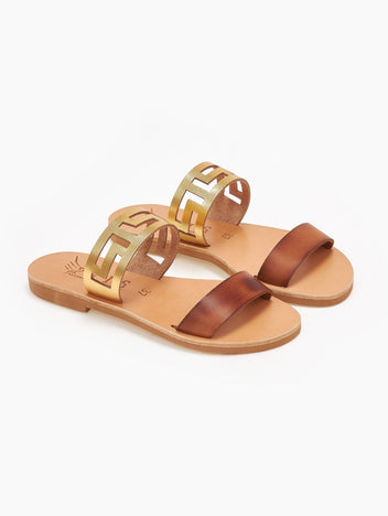 Σανδάλια δερμάτινα με διάτρητη φάσα Iris Sandals - Καφέ - thefashionproject.gr - IRIS