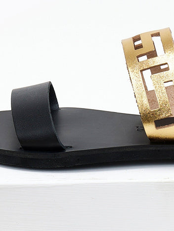 Σανδάλια δερμάτινα με διάτρητη φάσα Iris Sandals - Μαύρο/Χρυσό - thefashionproject.gr - IRIS
