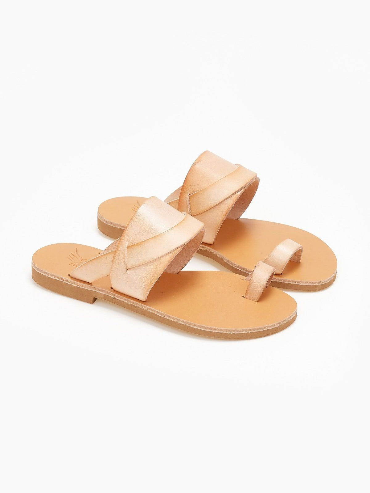 Σανδάλια δερμάτινα με ιδιαίτερη φάσα Iris Sandals - Φυσικό - thefashionproject.gr - IRIS