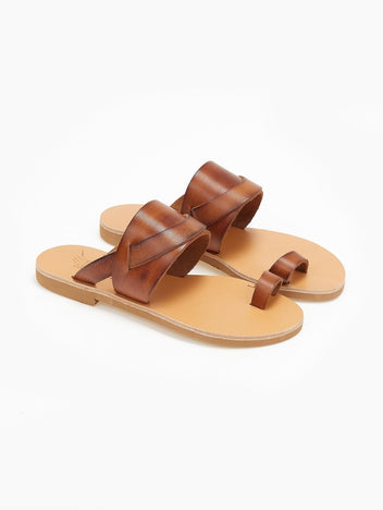 Σανδάλια δερμάτινα με ιδιαίτερη φάσα Iris Sandals - Καφέ - thefashionproject.gr - IRIS