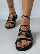 Σανδάλια δερμάτινα με κορδόνια estil - Μαύρο - thefashionproject.gr - Estil