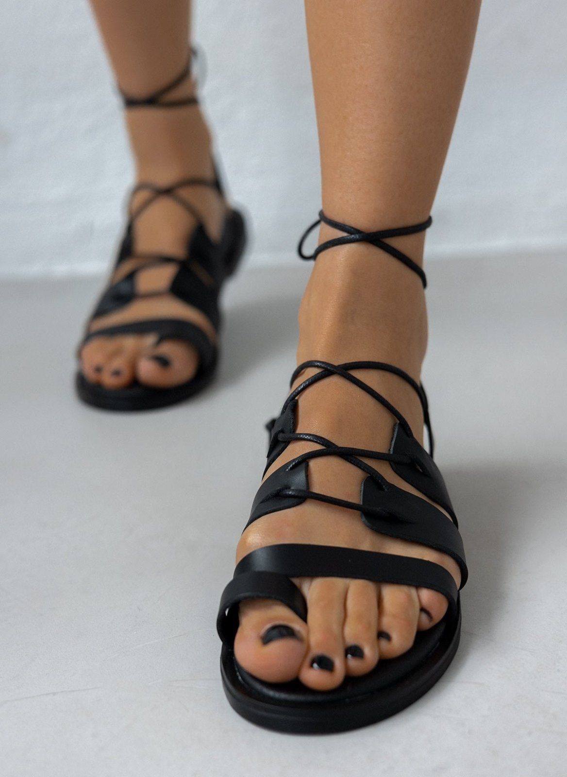 Σανδάλια δερμάτινα με κορδόνια estil - Μαύρο - thefashionproject.gr - Estil