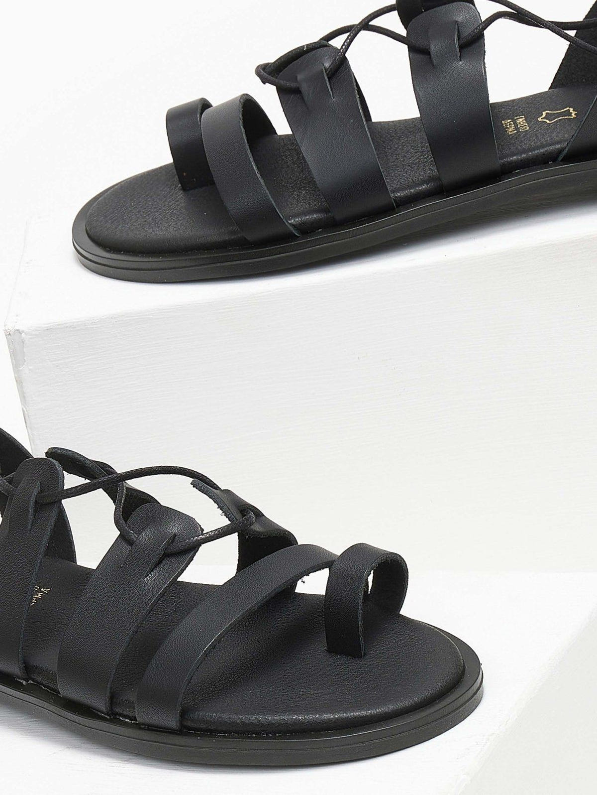 Σανδάλια δερμάτινα με κορδόνια estil - Μαύρο - thefashionproject.gr - Estil