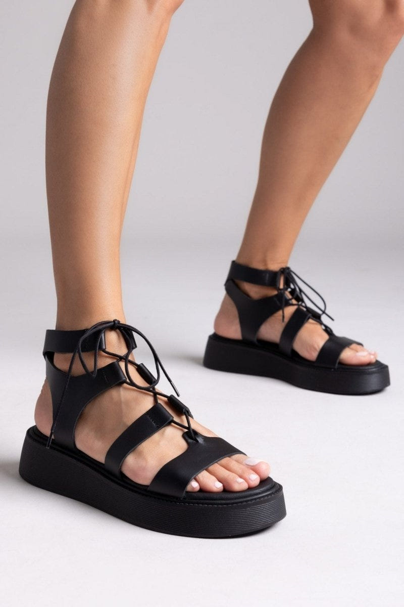 Σανδάλια δερμάτινα με lace up δέσιμο Estil - Μαύρο - thefashionproject.gr - Estil