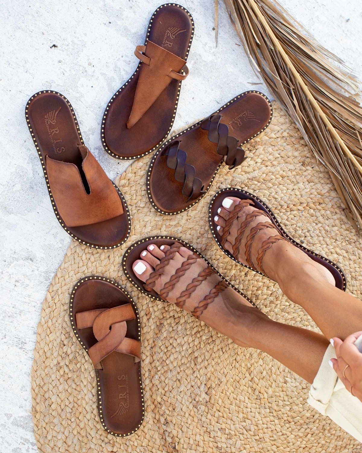 Σανδάλια δερμάτινα με λουράκια Iris Sandals - Καφέ - thefashionproject.gr - IRIS