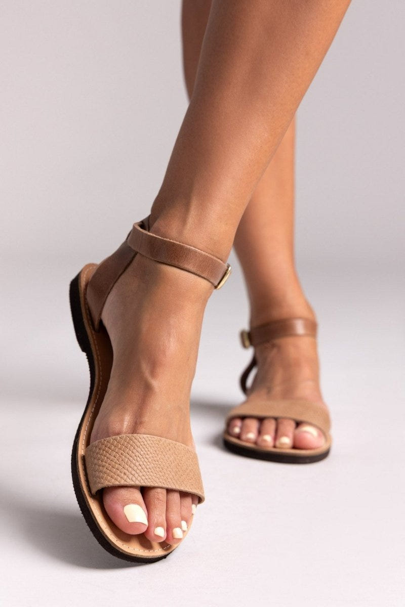 Σανδάλια δερμάτινα με print Estil - Τάουπε - thefashionproject.gr - Estil