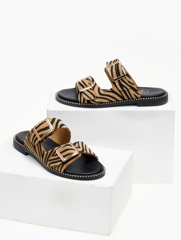 Σανδάλια δερμάτινα με print TFP - Μαύρο/Μπεζ - thefashionproject.gr - TFP