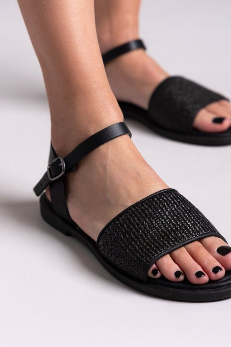 Σανδάλια δερμάτινα με ψάθα Estil - Μαύρο - thefashionproject.gr - Estil