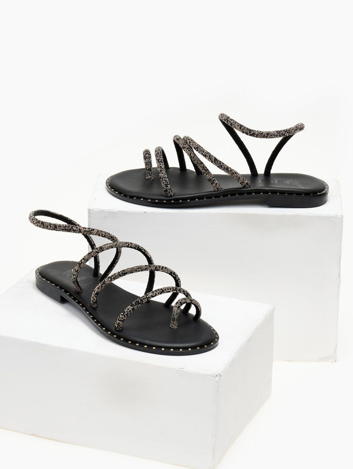 Σανδάλια δερμάτινα με στρας λουράκια Iris Sandals - Μαύρο - thefashionproject.gr - IRIS