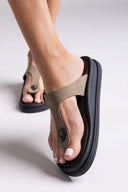 Σανδάλια δερμάτινα με τοκά Estil - Λαδί - thefashionproject.gr - Estil