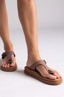 Σανδάλια δερμάτινα με τοκά Estil - Τάουπε - thefashionproject.gr - Estil