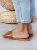Σανδάλια δερμάτινα με v cut και στρας TFP - Ταμπά - thefashionproject.gr - TFP