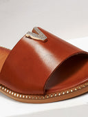 Σανδάλια δερμάτινα με v cut και στρας TFP - Ταμπά - thefashionproject.gr - TFP
