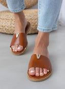 Σανδάλια δερμάτινα με v cut και στρας TFP - Ταμπά - thefashionproject.gr - TFP
