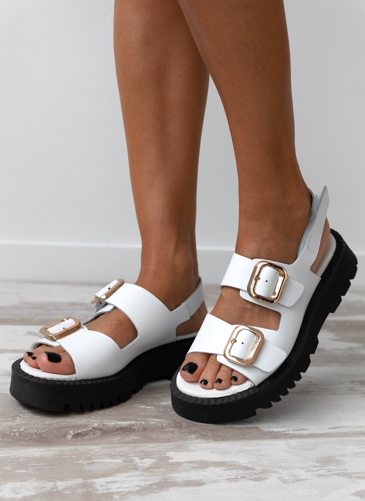 Σανδάλια δερμάτινα με velcro λουράκι TFP - Λευκό - thefashionproject.gr - TFP