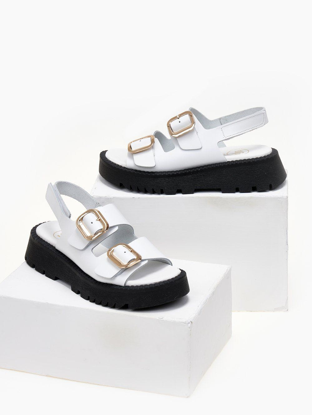 Σανδάλια δερμάτινα με velcro λουράκι TFP - Λευκό - thefashionproject.gr - TFP