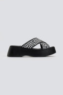 Σανδάλια flatforms crossover με print Estil - Μαύρο - thefashionproject.gr - Estil