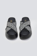 Σανδάλια flatforms crossover με print Estil - Μαύρο - thefashionproject.gr - Estil