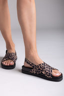 Σανδάλια flatforms crossover με print ONLY 15348046 - Leopard - thefashionproject.gr - ONLY
