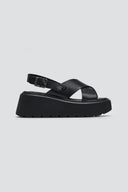 Σανδάλια flatforms crossover Refresh 172577 - Μαύρο - thefashionproject.gr - Refresh