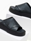 Σανδάλια flatforms δερμάτινα crossover Iris Sandals - Μαύρο - thefashionproject.gr - IRIS