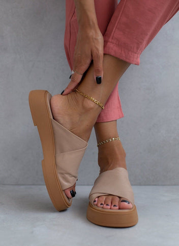 Σανδάλια flatforms δερμάτινα crossover Iris Sandals - Μπεζ - thefashionproject.gr - IRIS