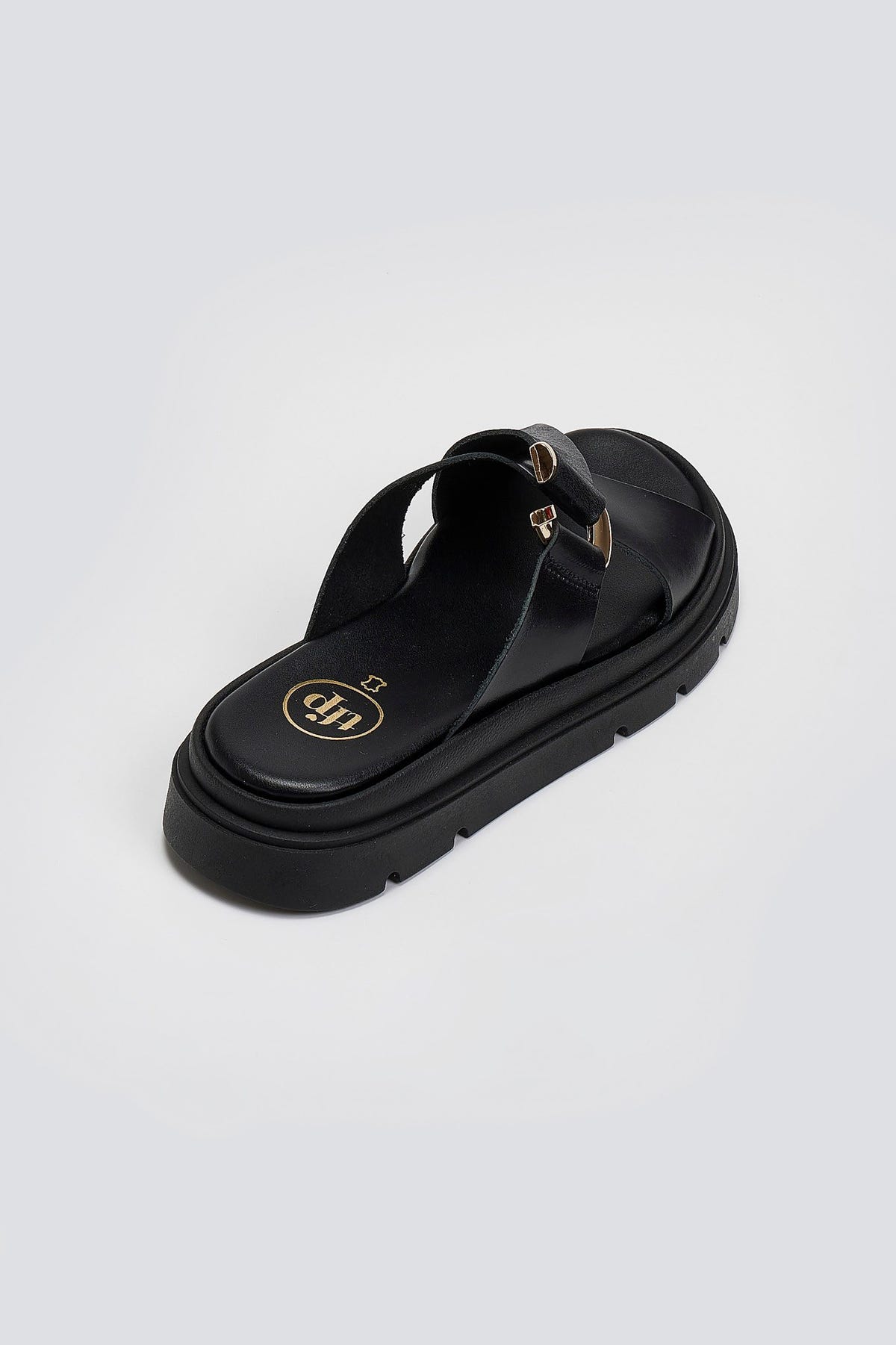 Σανδάλια flatforms δερμάτινα crossover Tfp