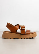 Σανδάλια flatforms δερμάτινα crossover TFP - Κάμελ - thefashionproject.gr - TFP