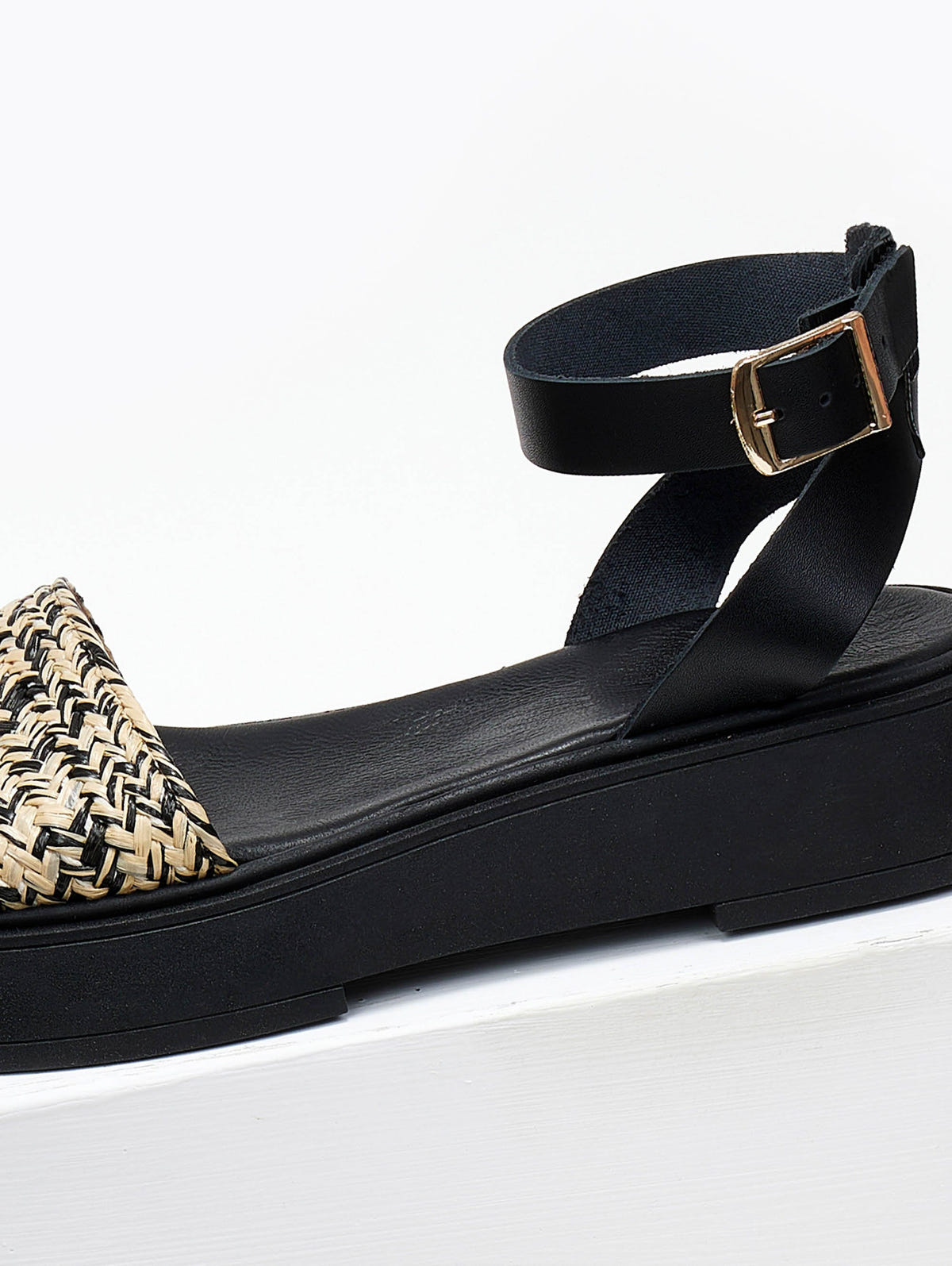 Σανδάλια flatforms δερμάτινα Iris Sandals