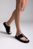 Σανδάλια flatforms δερμάτινα με δάκτυλο Tfp - Μαύρο - thefashionproject.gr - TFP