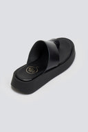 Σανδάλια flatforms δερμάτινα με δάκτυλο Tfp - Μαύρο - thefashionproject.gr - TFP