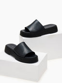 Σανδάλια flatforms δερμάτινα με φαρδιά φάσα Iris Sandals - Μαύρο - thefashionproject.gr - IRIS