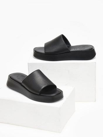 Σανδάλια flatforms δερμάτινα με φαρδιά φάσα tfp - Μαύρο - thefashionproject.gr - TFP