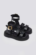 Σανδάλια flatforms δερμάτινα με φάσες TFP - Μαύρο - thefashionproject.gr - TFP