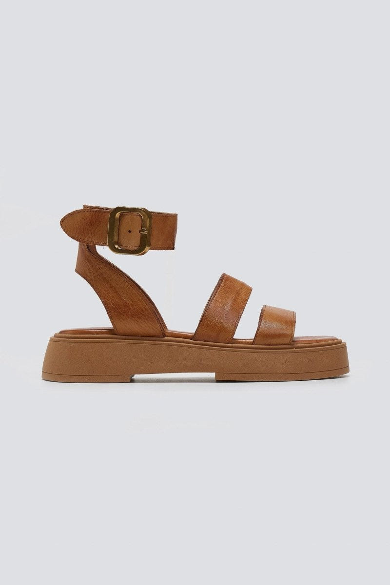 Σανδάλια flatforms δερμάτινα με φάσες TFP - Ταμπά - thefashionproject.gr - TFP