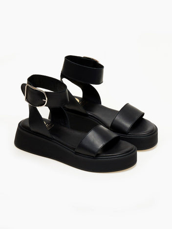 Σανδάλια flatforms δερμάτινα με μπαρέτα TFP - Μαύρο - thefashionproject.gr - TFP