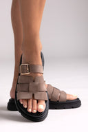 Σανδάλια flatforms δερμάτινα με περαστή φάσα Tfp - Τάουπε - thefashionproject.gr - TFP