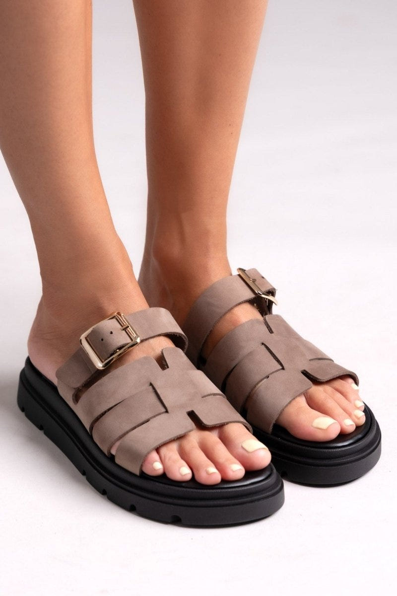 Σανδάλια flatforms δερμάτινα με περαστή φάσα Tfp - Τάουπε - thefashionproject.gr - TFP