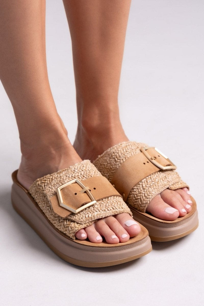 Σανδάλια flatforms δερμάτινα με ψάθα MALFA FANTASY SANDALS - Ταμπά - thefashionproject.gr - FANTASY SANDALS
