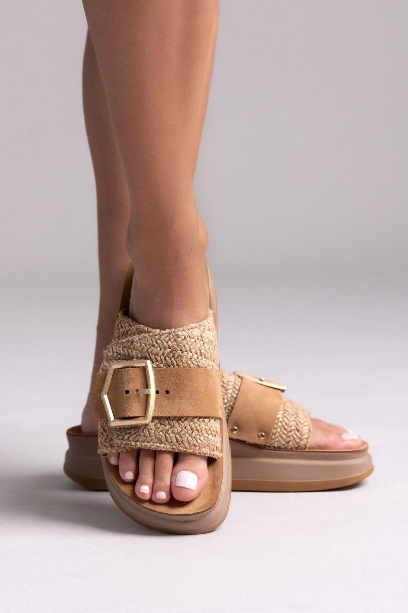 Σανδάλια flatforms δερμάτινα με ψάθα MALFA FANTASY SANDALS - Ταμπά - thefashionproject.gr - FANTASY SANDALS