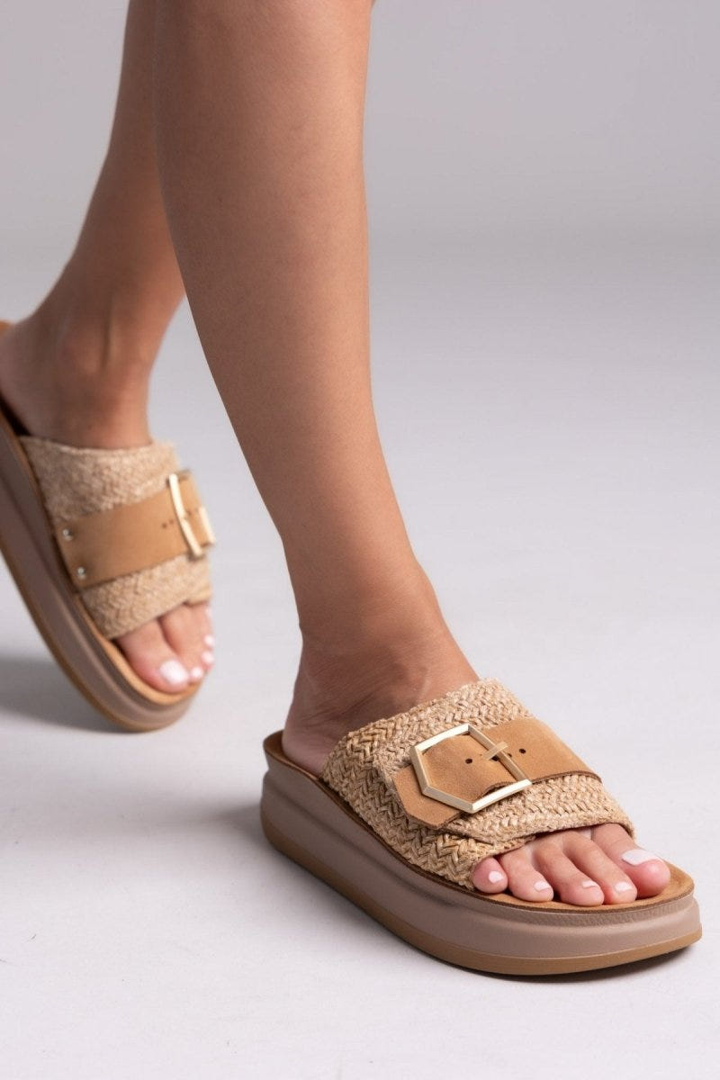 Σανδάλια flatforms δερμάτινα με ψάθα MALFA FANTASY SANDALS - Ταμπά - thefashionproject.gr - FANTASY SANDALS