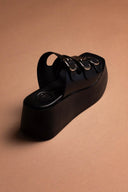 Σανδάλια flatforms δερμάτινα με τοκάδες Tfp - Μαύρο - thefashionproject.gr - TFP